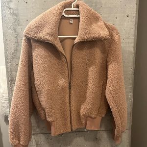 Uniqlo short shearling jacket